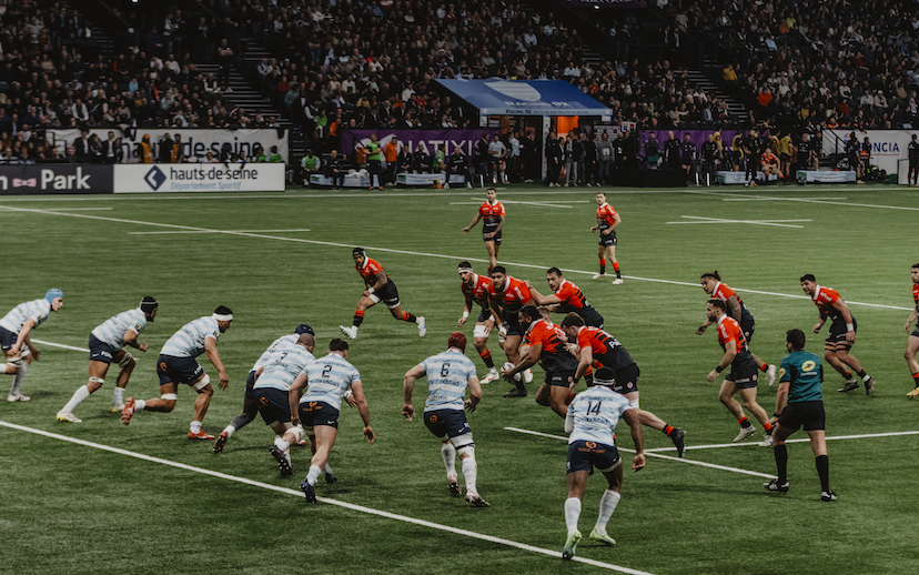 Racing 92 players facing a team during a rugby match