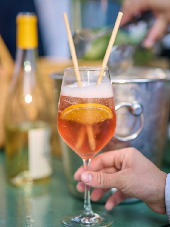 Cocktails served at the Brasserie des Mousquetaires Roland Garros
