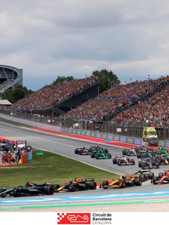 Vue VIP sur la ligne droite du circuit de Barcelone pendant le Grand Prix de Formule 1 – expérience hospitalité premium by Sodexo Live!