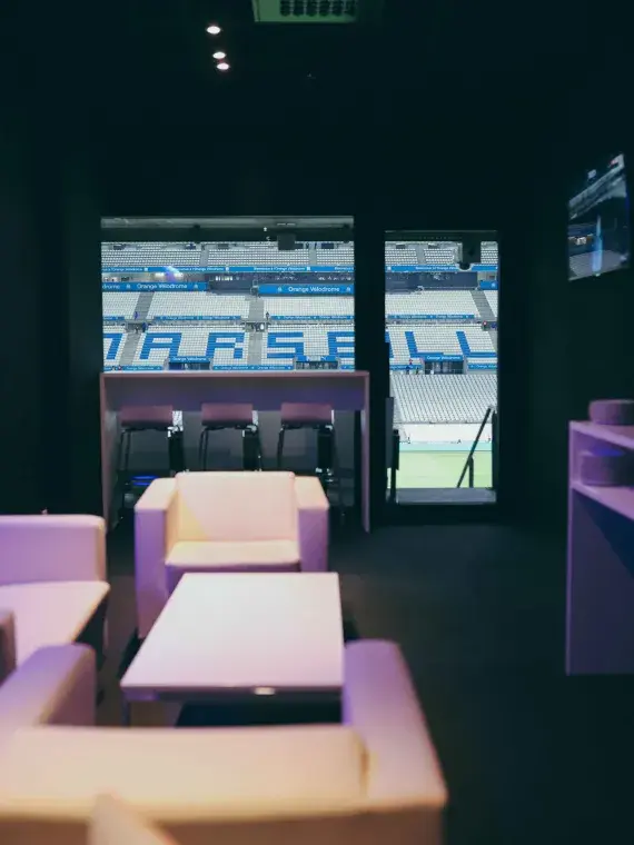 Panoramic view of the Top 14 semi-final from a VIP suite at Stade Vélodrome