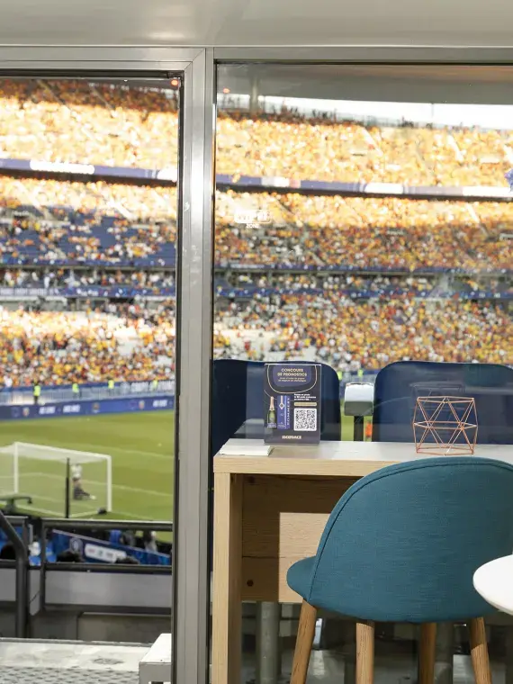 Réception cocktail en loge VIP au Stade de France pour les matchs de Ligue des Nations de l'Équipe de France