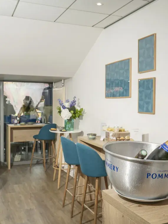 Hospitalité VIP France Italie et France Belgique avec cocktail exclusif en loge partagée