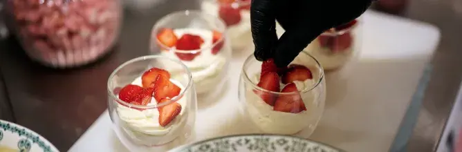 Buffet gastronomique de l'espace hospitalité VIP Salon Ferveur au Stade de France