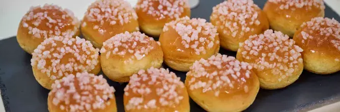 Des desserts servis à l'espace hospitalité VIP Salon Ferveur au Stade de France