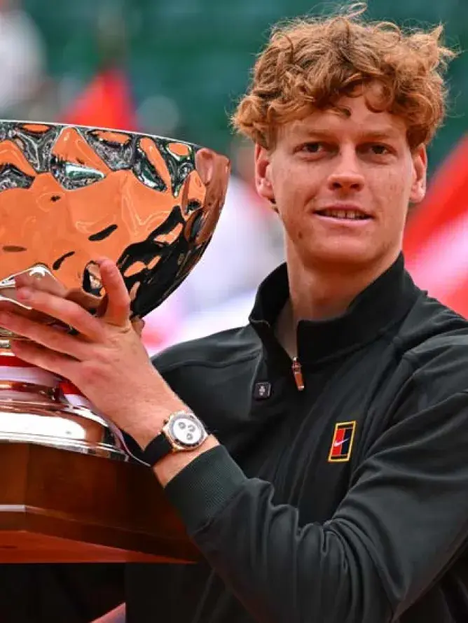 Jannik Sinner lors de la remise des trophées du Rolex Monte-Carlo Masters, que les clients VIP de Sodexo Live! Hospitality ont pu apprécier.