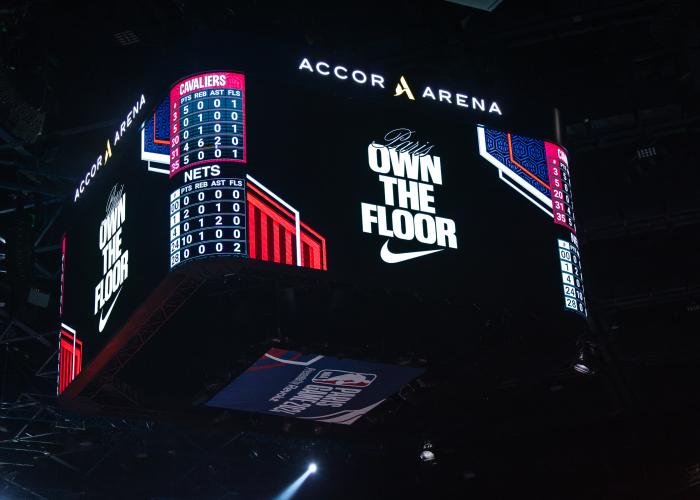 visuels de la page d accueil_pushnba experiences 2024 paris game 08 eng Score board Accor Arena Game Cleveland versus Detroit