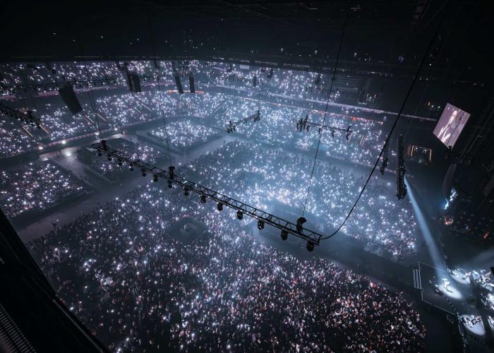 4_cross event push multi_the offspring_0 Atmosphere concert Paris la Defense Arena